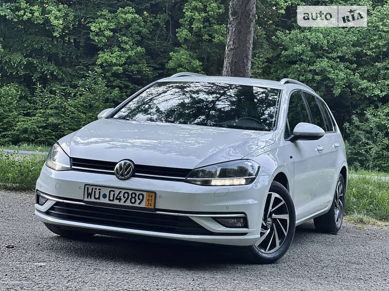 Универсал Volkswagen Golf 2018 в Дрогобыче