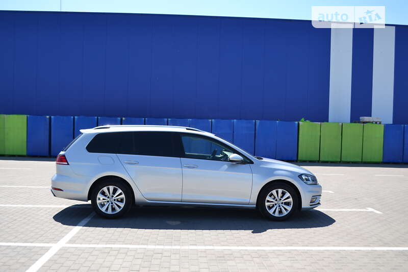 Універсал Volkswagen Golf 2019 в Дубні