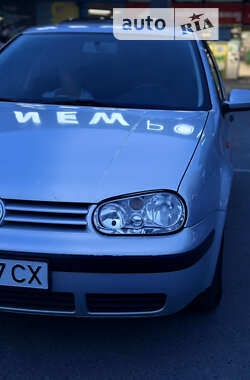 Хетчбек Volkswagen Golf 1998 в Львові