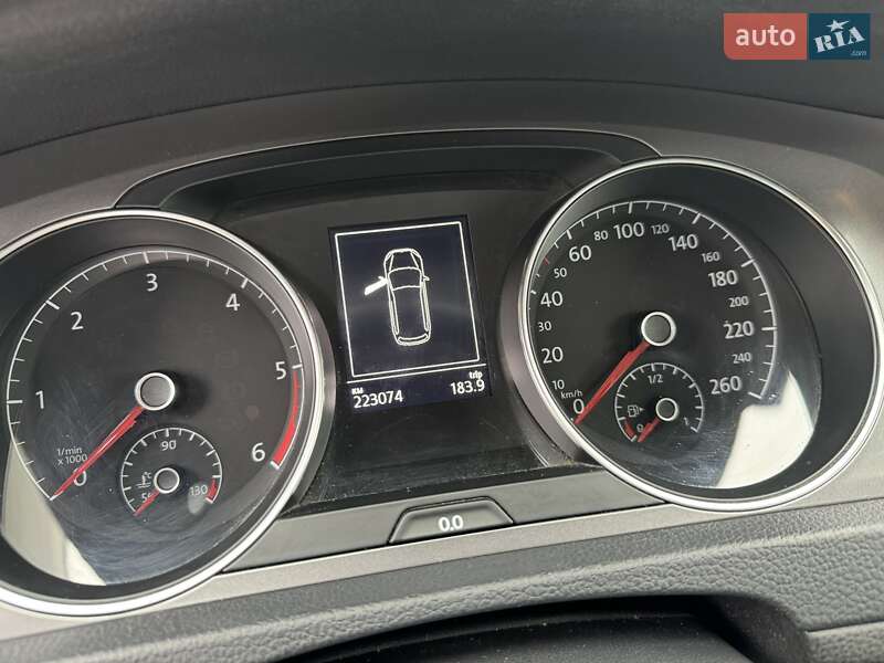 Универсал Volkswagen Golf 2014 в Кременце