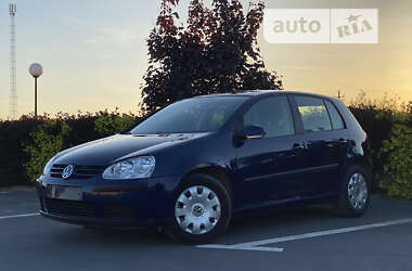 Хэтчбек Volkswagen Golf 2006 в Радивилове