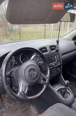 Хэтчбек Volkswagen Golf 2011 в Полтаве