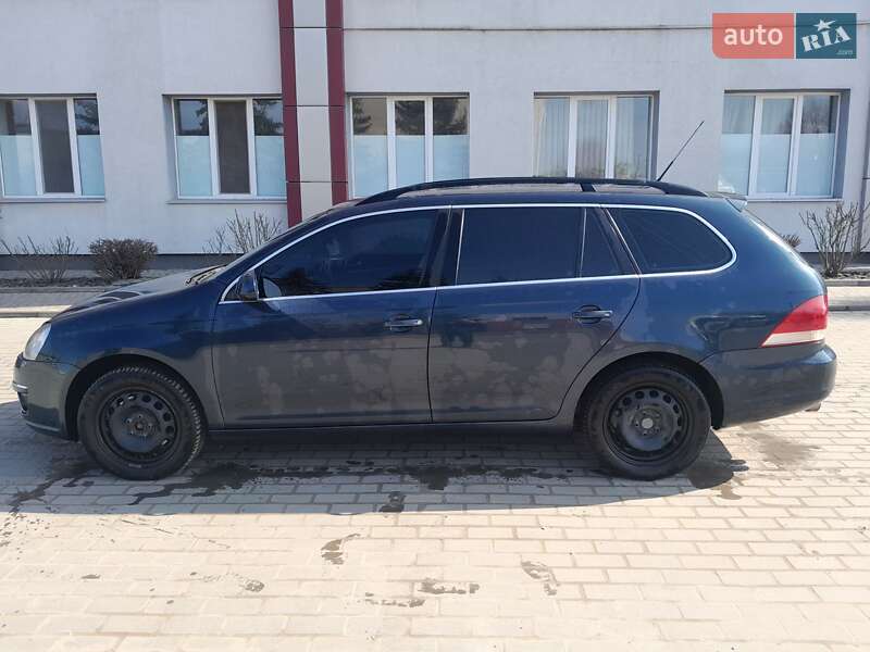 Універсал Volkswagen Golf 2007 в Рівному