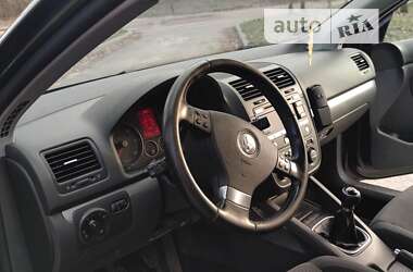 Универсал Volkswagen Golf 2009 в Киеве