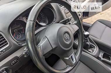 Хетчбек Volkswagen Golf 2010 в Іллінцях