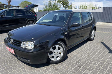 Хетчбек Volkswagen Golf 2002 в Дніпрі