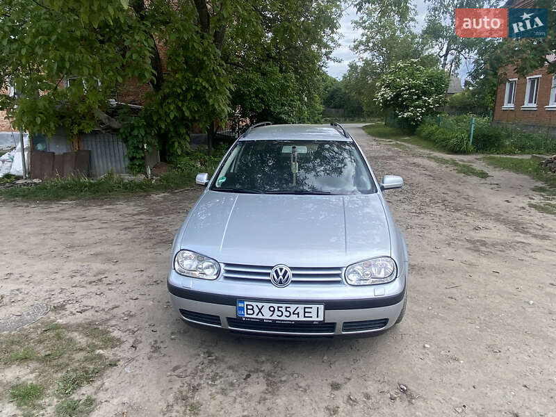 Volkswagen Golf 2004