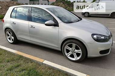 Хетчбек Volkswagen Golf 2008 в Ірпені