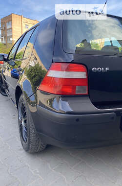 Хетчбек Volkswagen Golf 2003 в Дубні