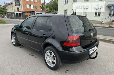 Хэтчбек Volkswagen Golf 2000 в Виннице