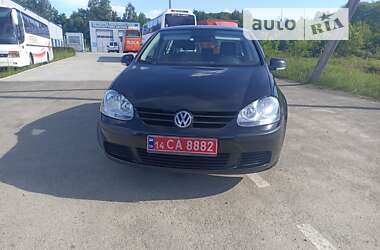 Хэтчбек Volkswagen Golf 2005 в Косове