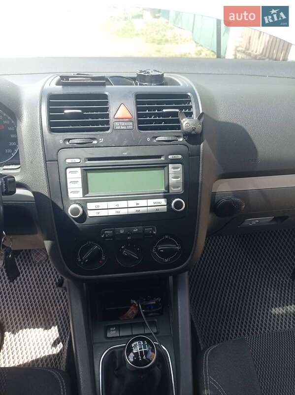 Хэтчбек Volkswagen Golf 2007 в Виннице