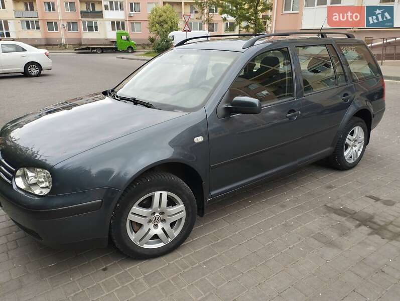 Универсал Volkswagen Golf 2003 в Одессе