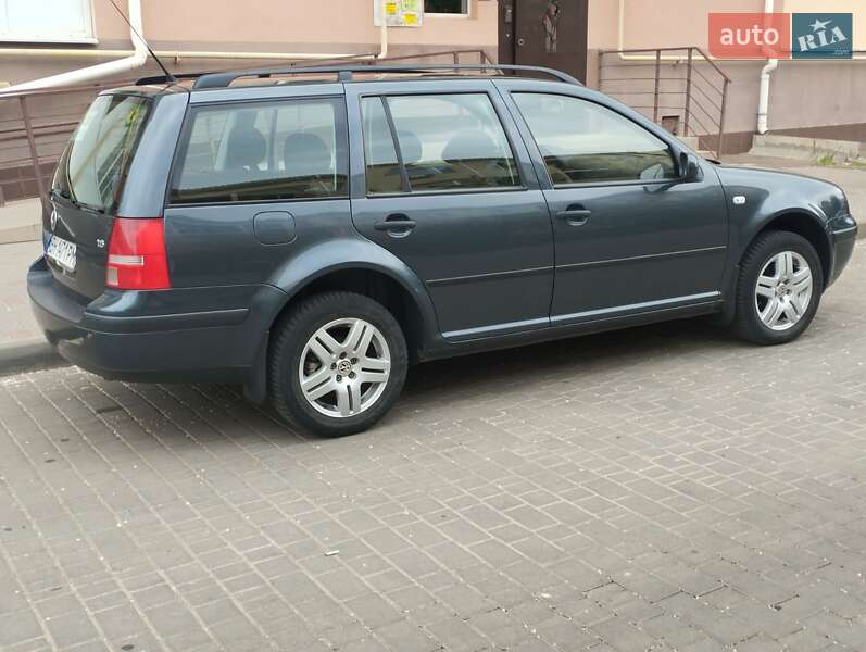 Универсал Volkswagen Golf 2003 в Одессе