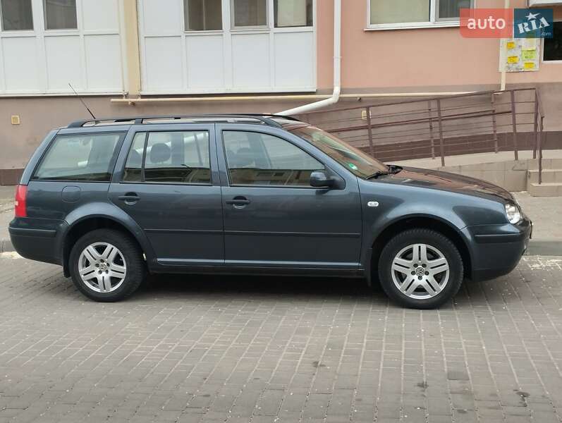 Универсал Volkswagen Golf 2003 в Одессе