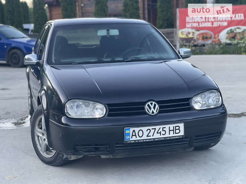 Хетчбек Volkswagen Golf 2000 в Яремчі