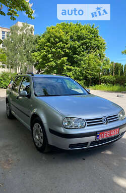 Універсал Volkswagen Golf 2004 в Луцьку