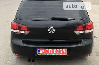 Хэтчбек Volkswagen Golf 2010 в Днепре