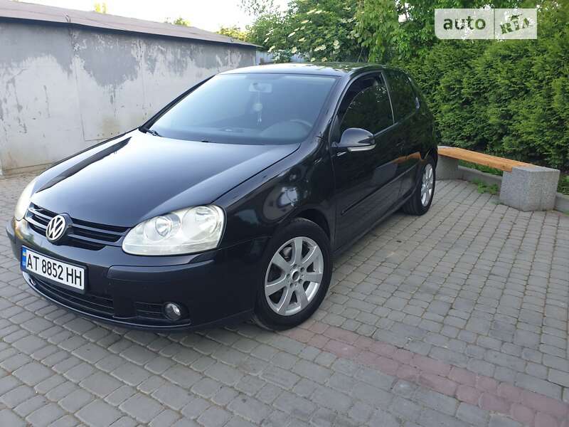 Хэтчбек Volkswagen Golf 2007 в 