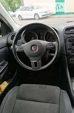 Універсал Volkswagen Golf 2010 в Хмельницькому