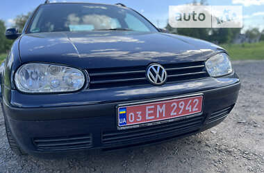 Универсал Volkswagen Golf 2001 в Луцке