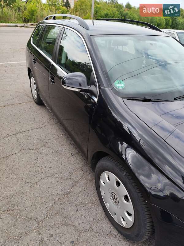 Универсал Volkswagen Golf 2009 в Полтаве