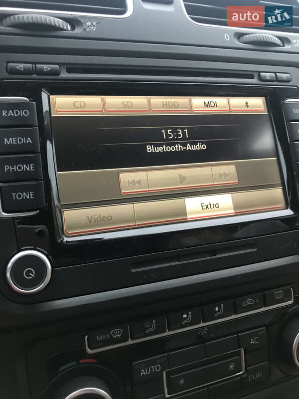 Хэтчбек Volkswagen Golf 2011 в Буштыне