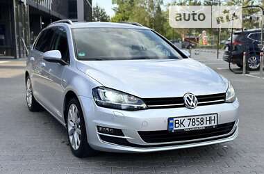Универсал Volkswagen Golf 2014 в Ровно
