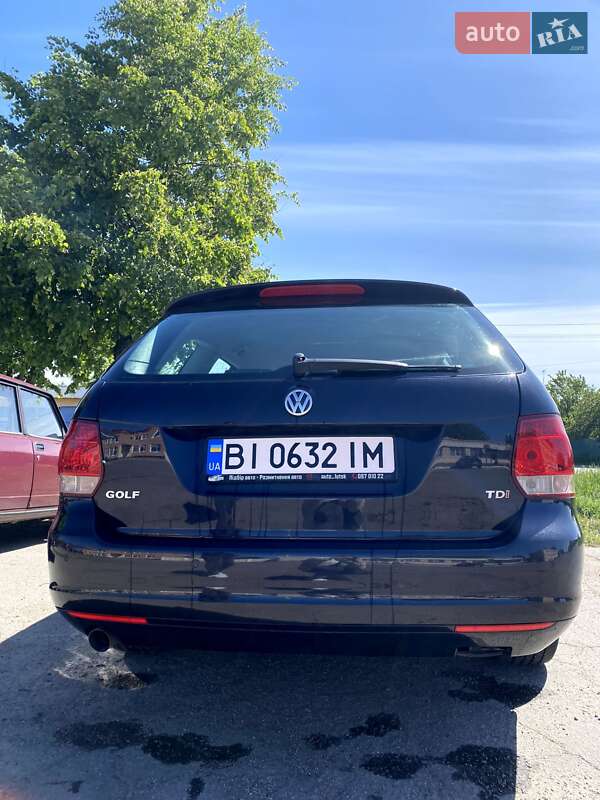 Универсал Volkswagen Golf 2011 в Полтаве