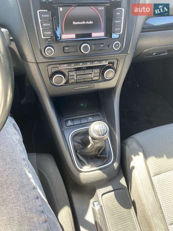 Универсал Volkswagen Golf 2011 в Полтаве