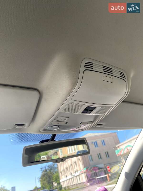 Универсал Volkswagen Golf 2011 в Полтаве