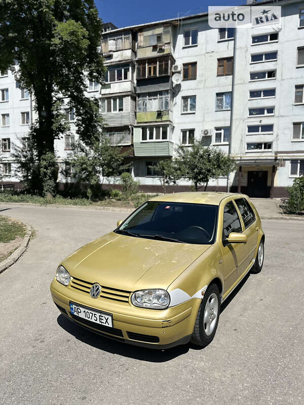 Хэтчбек Volkswagen Golf 1998 в Запорожье
