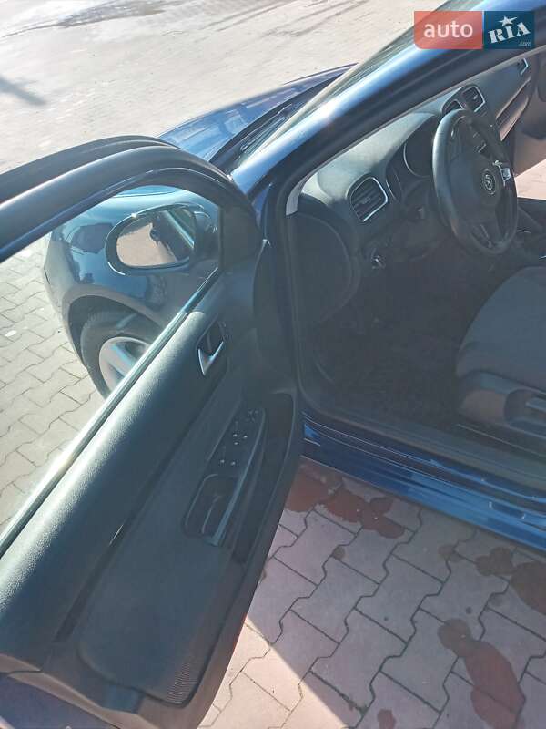 Универсал Volkswagen Golf 2010 в Стрые