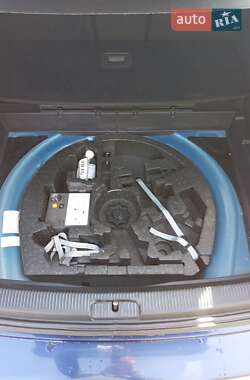 Универсал Volkswagen Golf 2010 в 