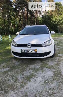 Універсал Volkswagen Golf 2010 в Києві