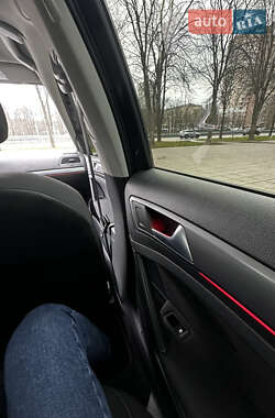 Универсал Volkswagen Golf 2015 в 