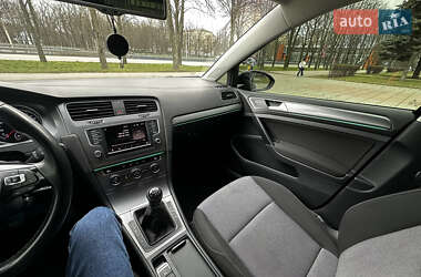 Универсал Volkswagen Golf 2015 в 