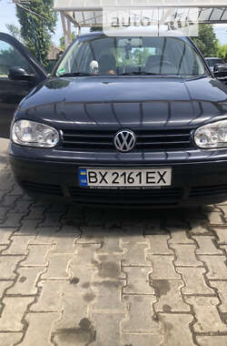 Хэтчбек Volkswagen Golf 2001 в Хмельницком