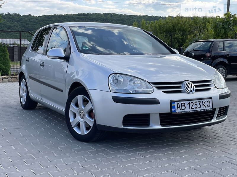 Volkswagen Golf 2004
