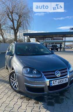 Универсал Volkswagen Golf 2008 в Снятине