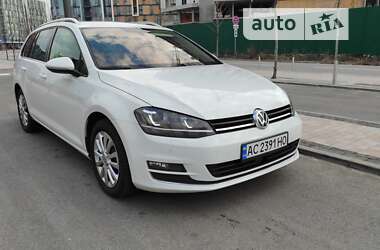 Универсал Volkswagen Golf 2015 в Киеве