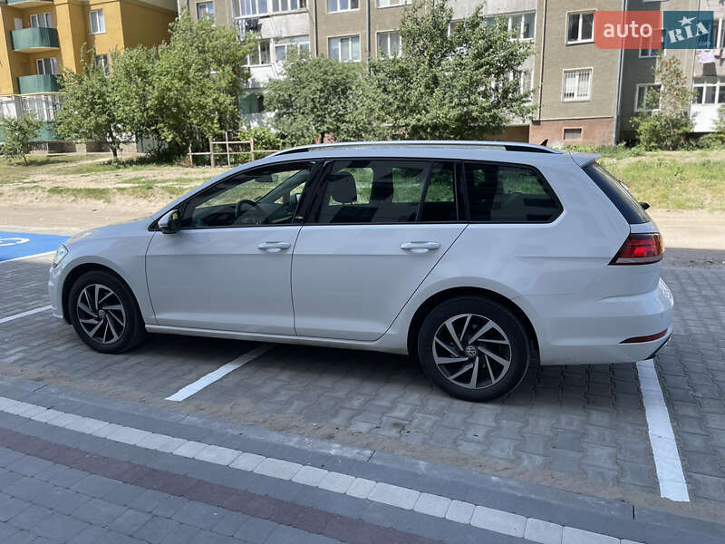 Универсал Volkswagen Golf 2017 в Ковеле