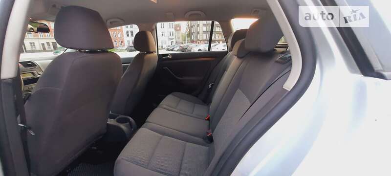 Универсал Volkswagen Golf 2008 в Залещиках