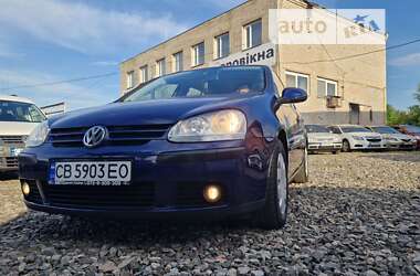 Хетчбек Volkswagen Golf 2004 в Смілі