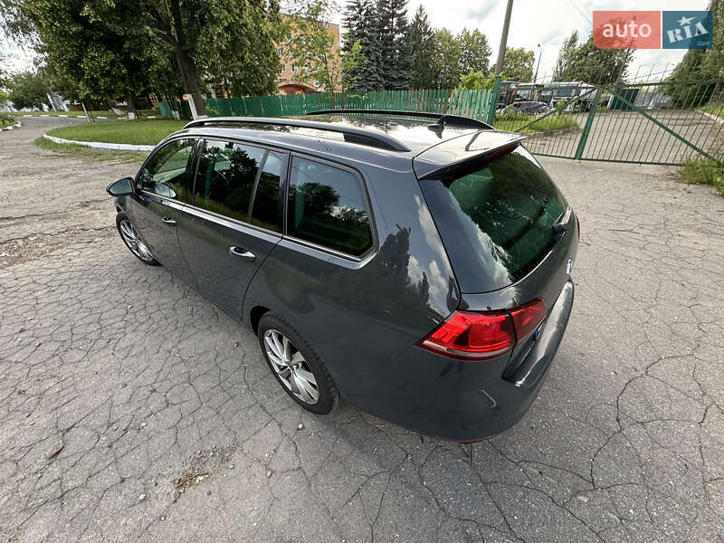 Универсал Volkswagen Golf 2013 в Киеве