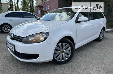 Універсал Volkswagen Golf 2012 в Києві