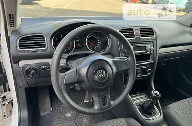 Універсал Volkswagen Golf 2012 в Києві