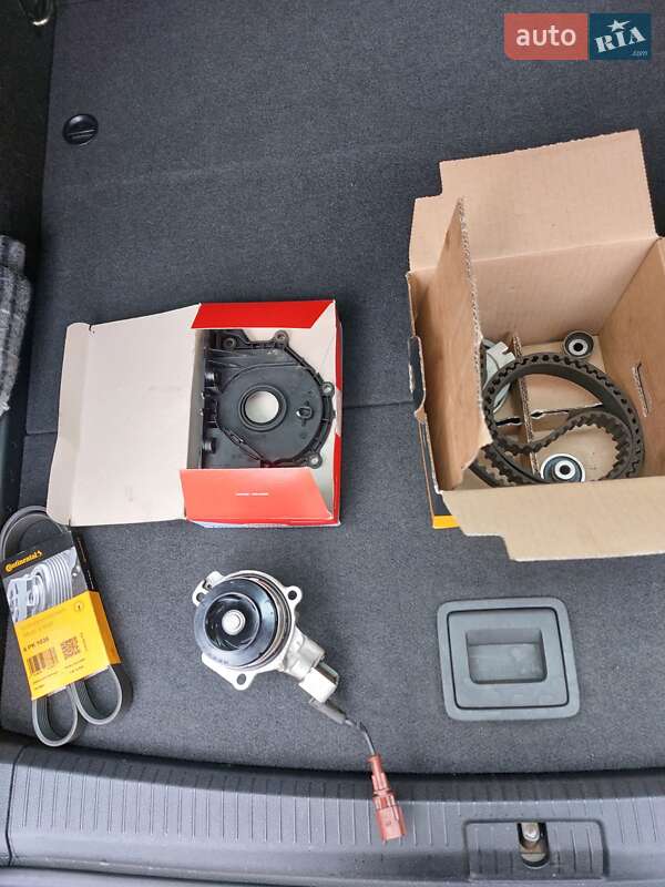 Универсал Volkswagen Golf 2014 в Кременце