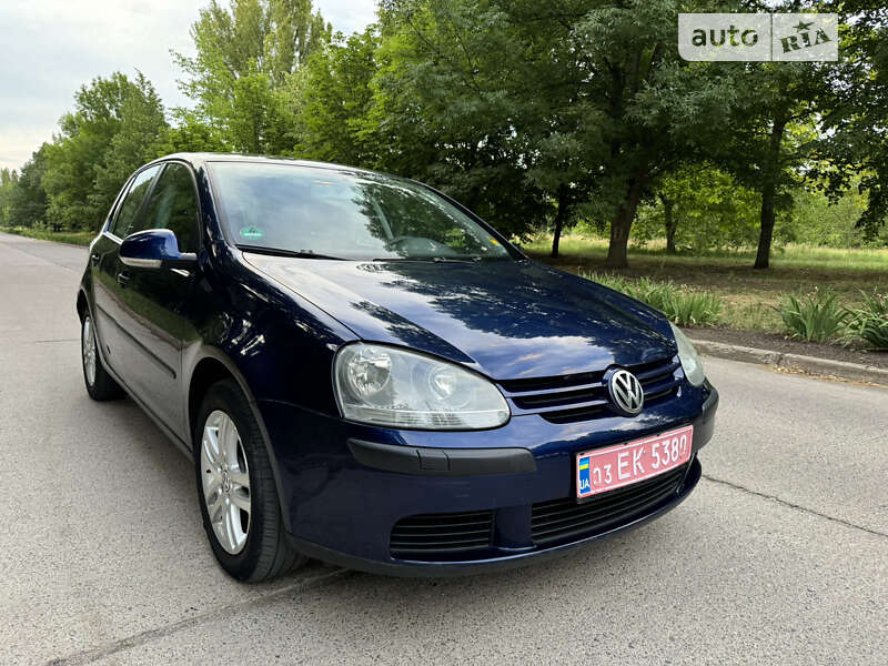 Хетчбек Volkswagen Golf 2005 в Кривому Розі