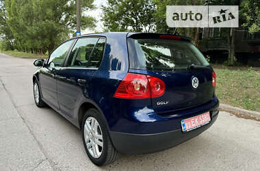 Хетчбек Volkswagen Golf 2005 в Кривому Розі